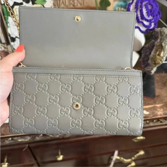 Gucci Pink and Gray Embossed Wallet - Picture 12 of 14